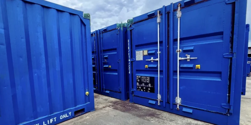container blue box